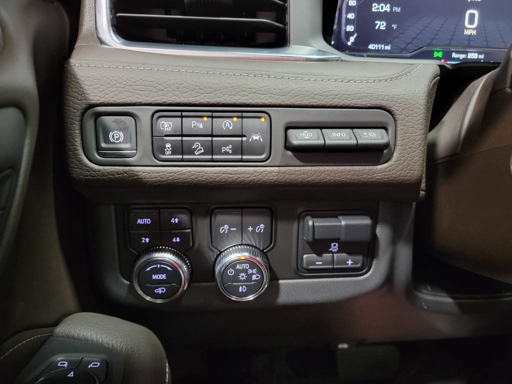 Certified 2024 GMC Yukon XL Denali w/ Denali Reserve Package AWD/4WD image 35