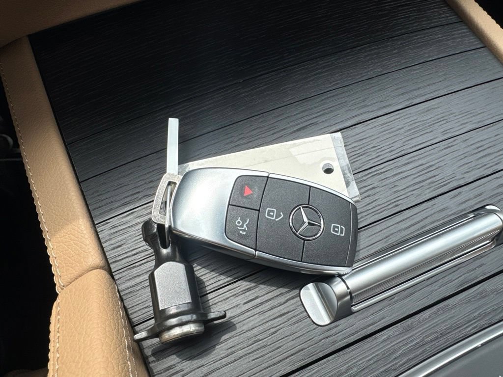 New 2026 Mercedes-Benz GLS 450 4MATIC image 26