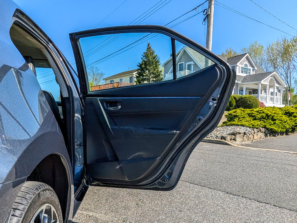 Used 2016 Toyota Corolla S w/ Body Protection Package #1 FWD image 11