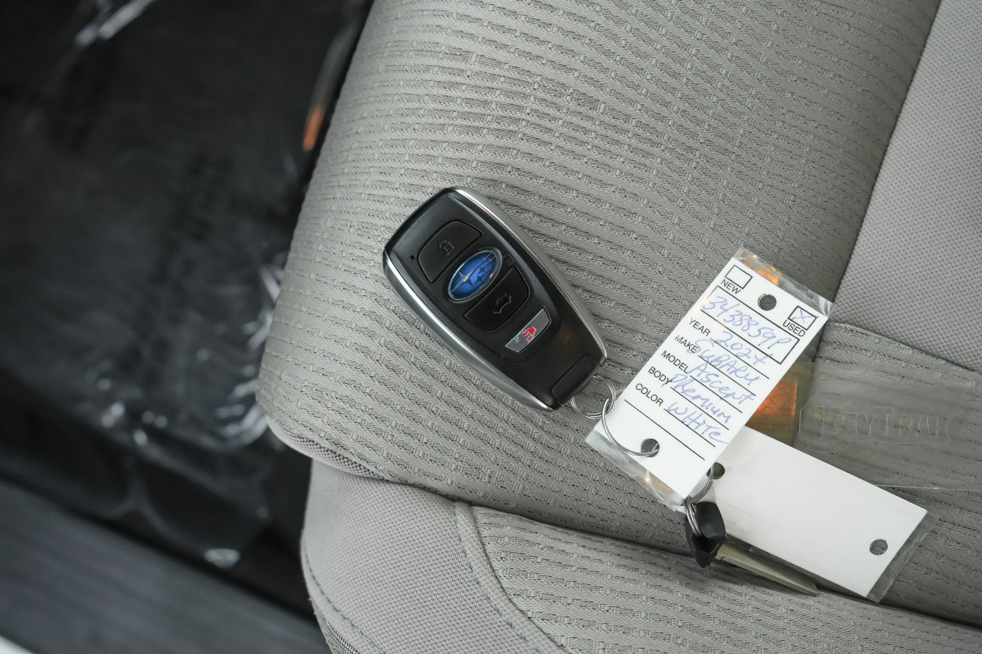 Used 2024 Subaru Ascent Premium w/ Convenience Package image 44