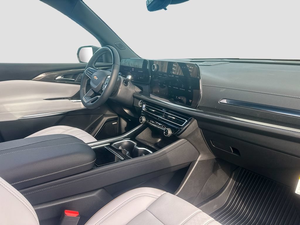 New 2026 Chevrolet Traverse High Country w/ LPO, Floor Liner Package AWD/4WD image 34