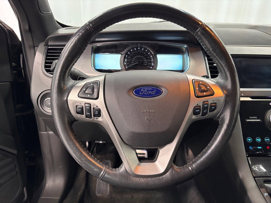 Used 2018 Ford Taurus SHO AWD/4WD image 13
