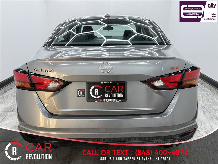 Used 2023 Nissan Altima 2.5 SR FWD image 5