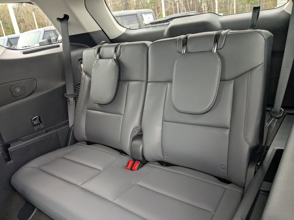 New 2026 Ford Explorer Active w/ Active Comfort Package image 15