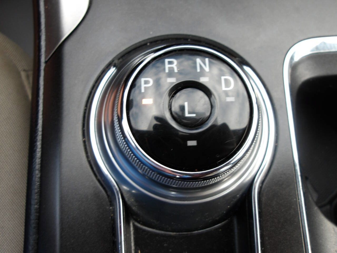 Used 2018 Ford Fusion S image 17