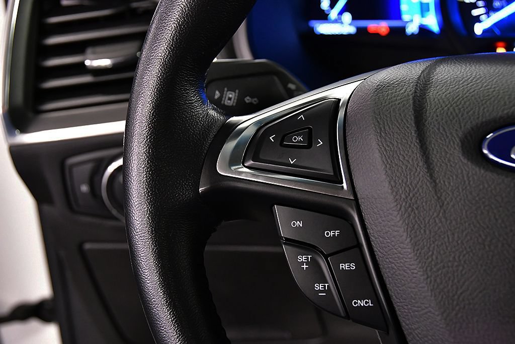Used 2022 Ford Edge Titanium AWD/4WD image 23