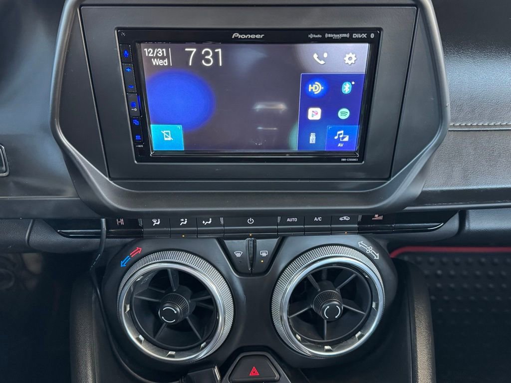 Used 2020 Chevrolet Camaro LT image 28