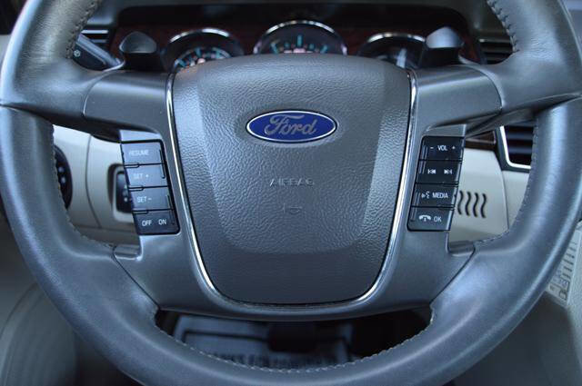 Used 2011 Ford Taurus SEL w/ 201A Rapid Spec Order Code image 19