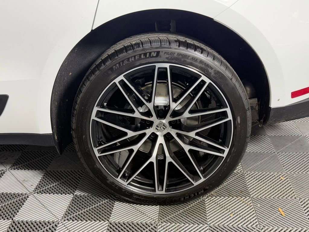 New 2026 Porsche Macan S image 12