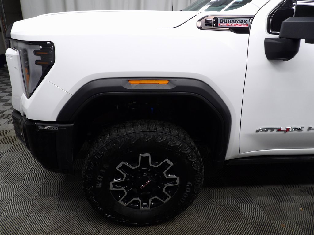 Used 2025 GMC Sierra 2500 AT4X image 49