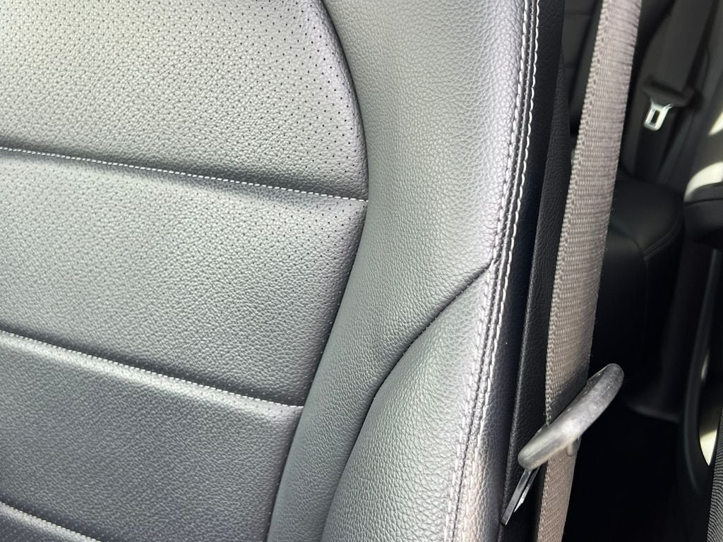 Used 2022 Mercedes-Benz GLC 300 4MATIC w/ Premium Package Lite image 13