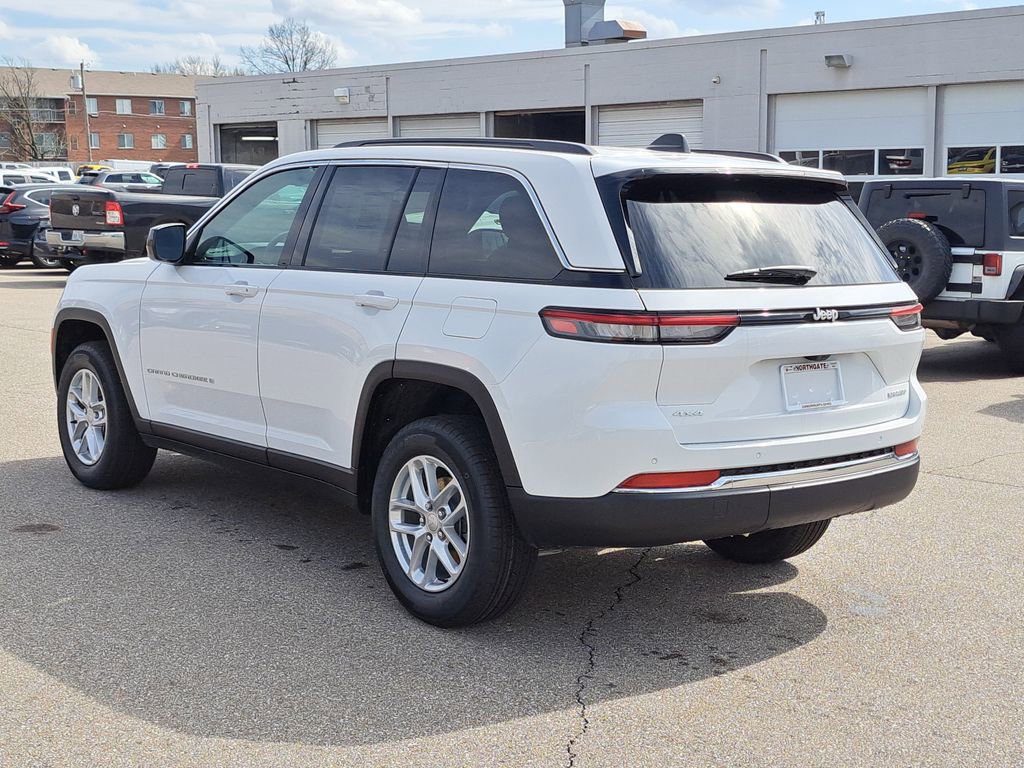 New 2026 Jeep Grand Cherokee Laredo X AWD/4WD image 3