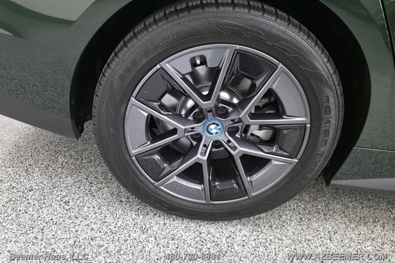 Used 2023 BMW i4 eDrive35 RWD image 31