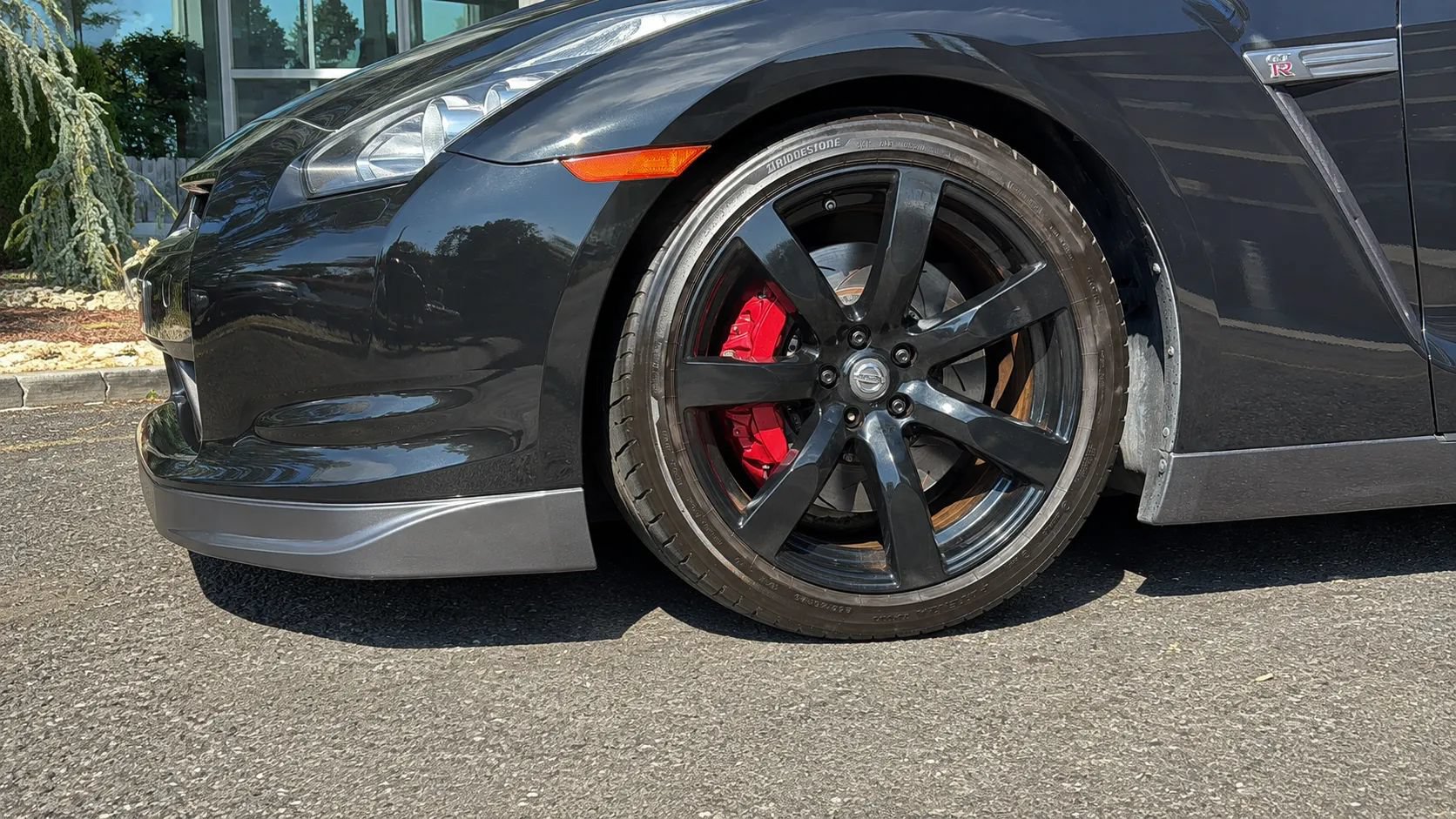 Used 2010 Nissan GT-R Premium AWD/4WD image 9