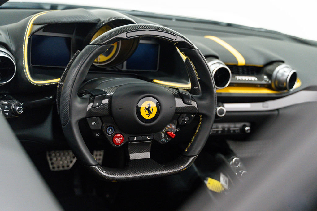 Used 2022 Ferrari 812 GTS RWD image 9