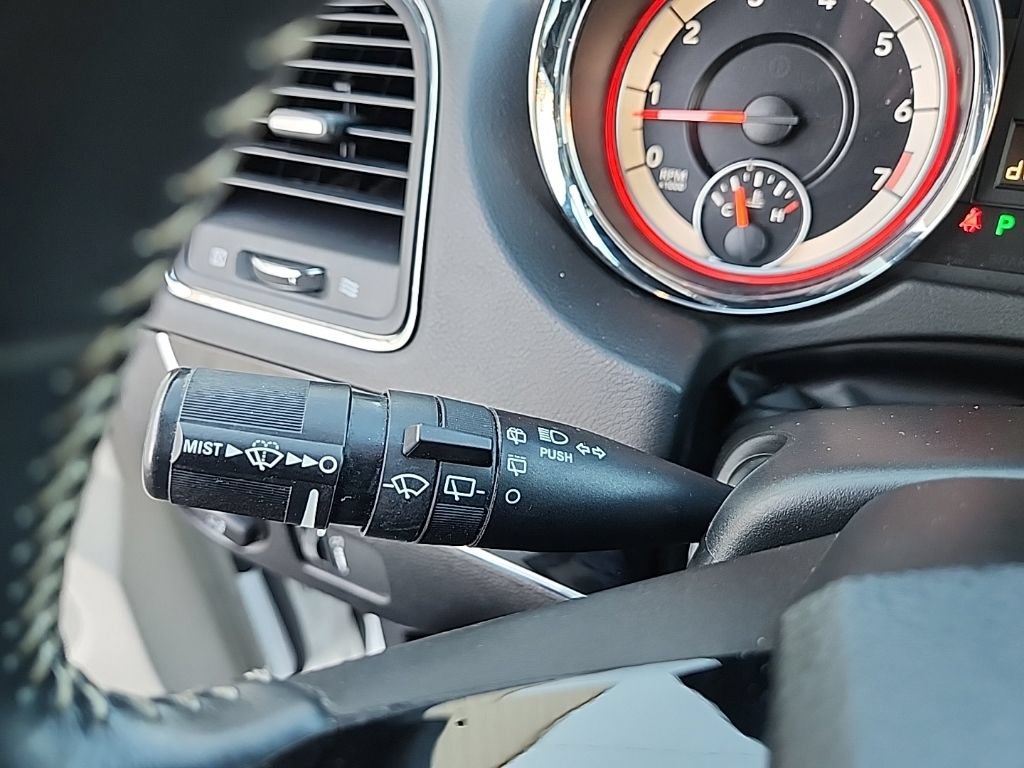 Used 2017 Dodge Grand Caravan SXT FWD image 15