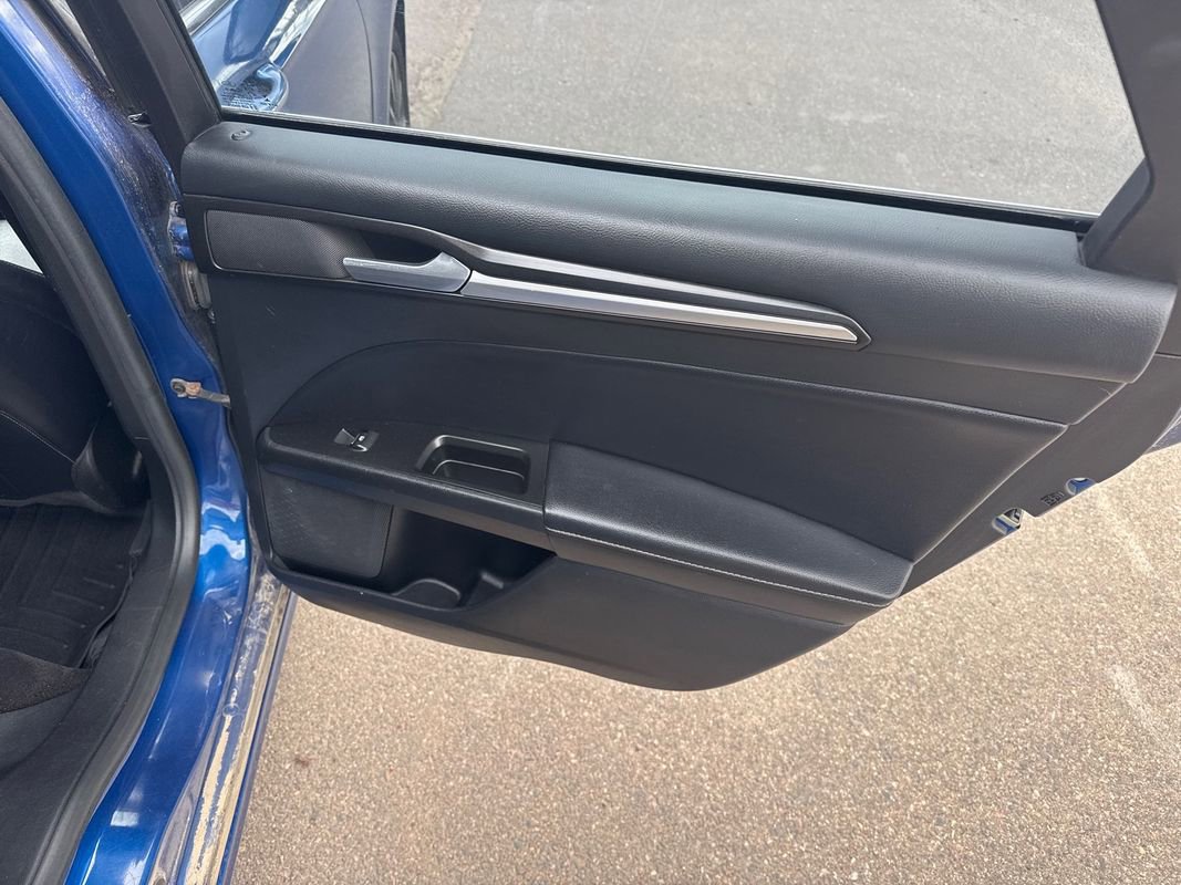 Used 2017 Ford Fusion Energi Titanium FWD image 14