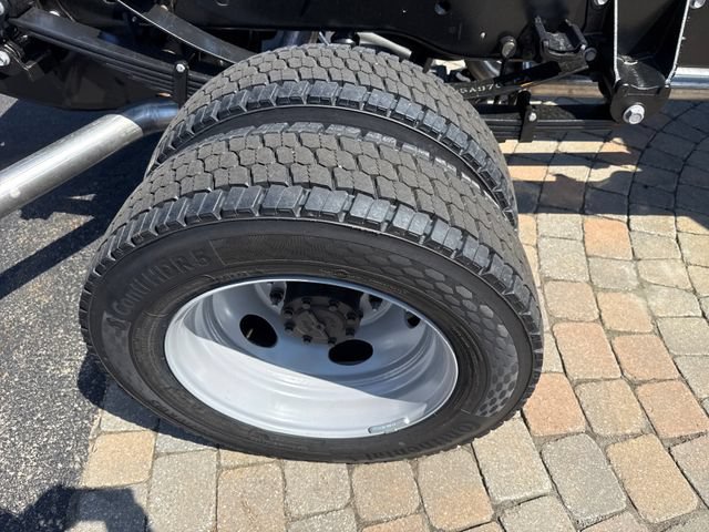 New 2026 Ford F550 4x4 Regular Cab Super Duty image 15
