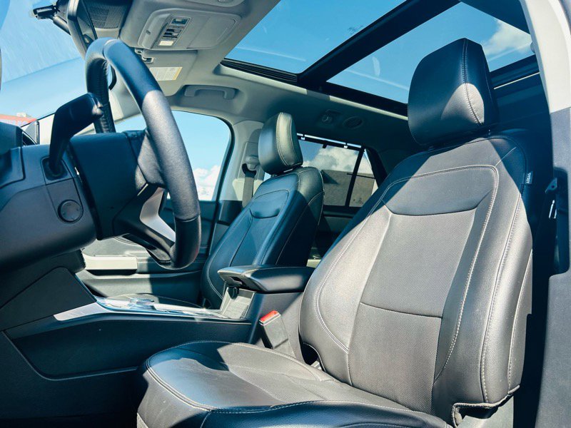 Used 2021 Ford Explorer Limited w/ Equipment Group 301A image 43