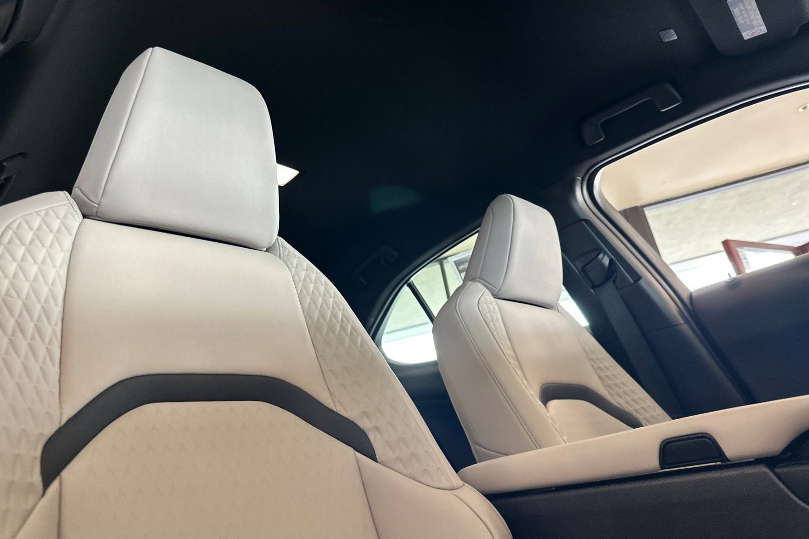 Certified 2021 Lexus UX 250h w/ Accessory Package (Z2) image 14