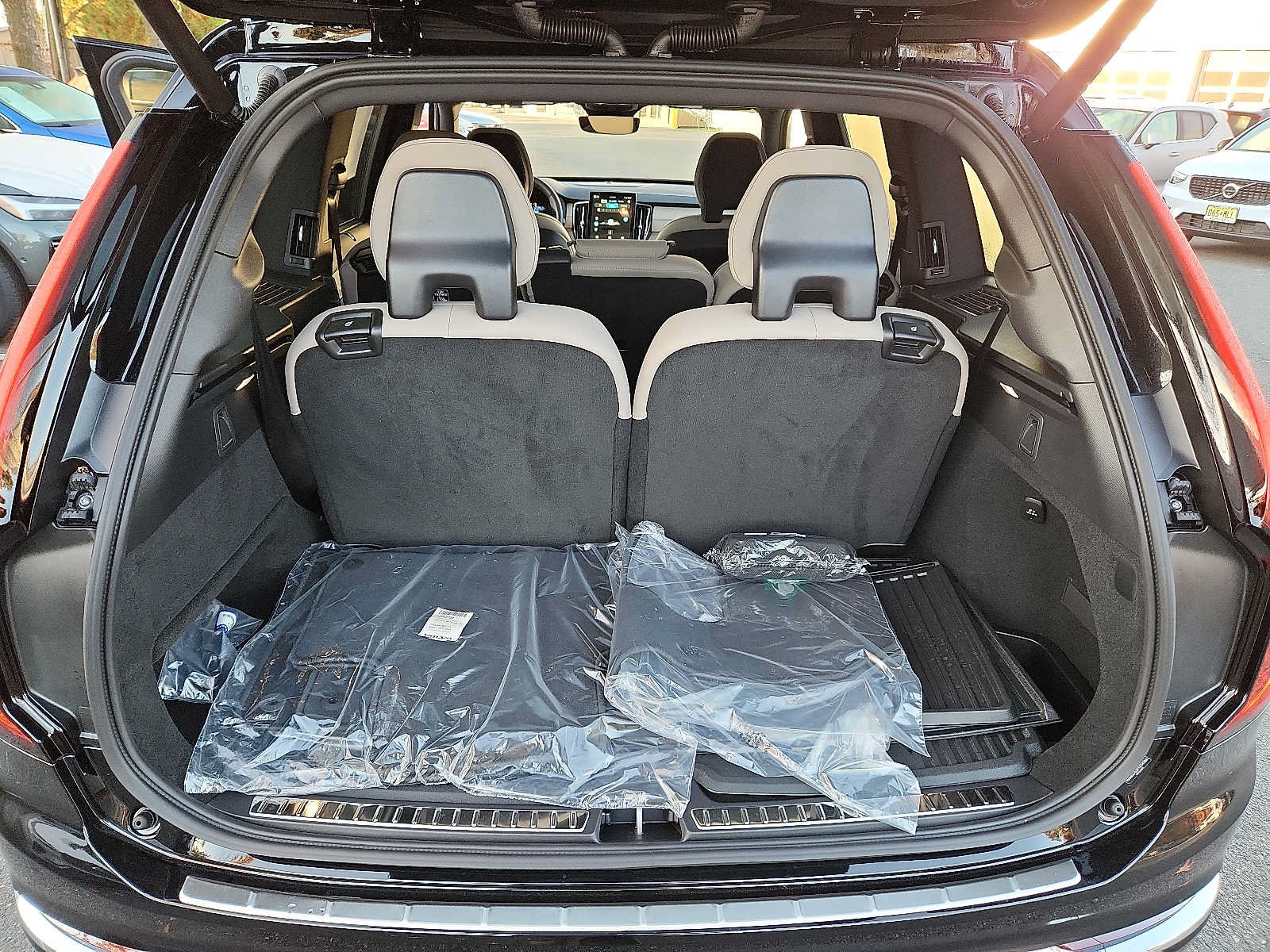 Used 2027 Volvo XC90 B6 Plus AWD/4WD image 27