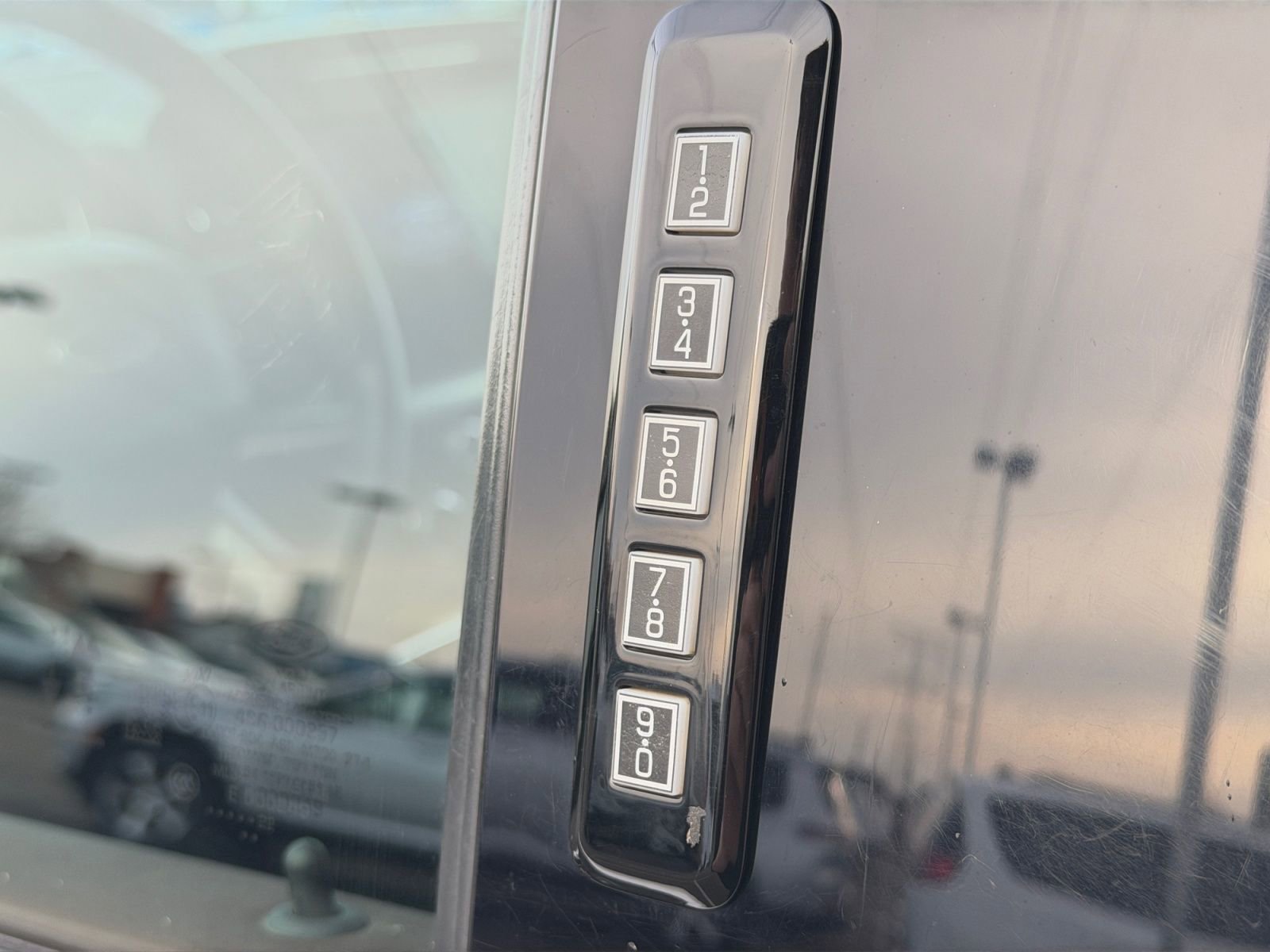 Used 2022 Ford F150 Lariat w/ Equipment Group 502A High image 18