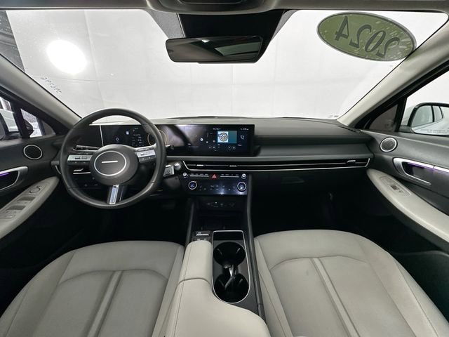 Used 2024 Hyundai Sonata SEL w/ Convenience Package image 3