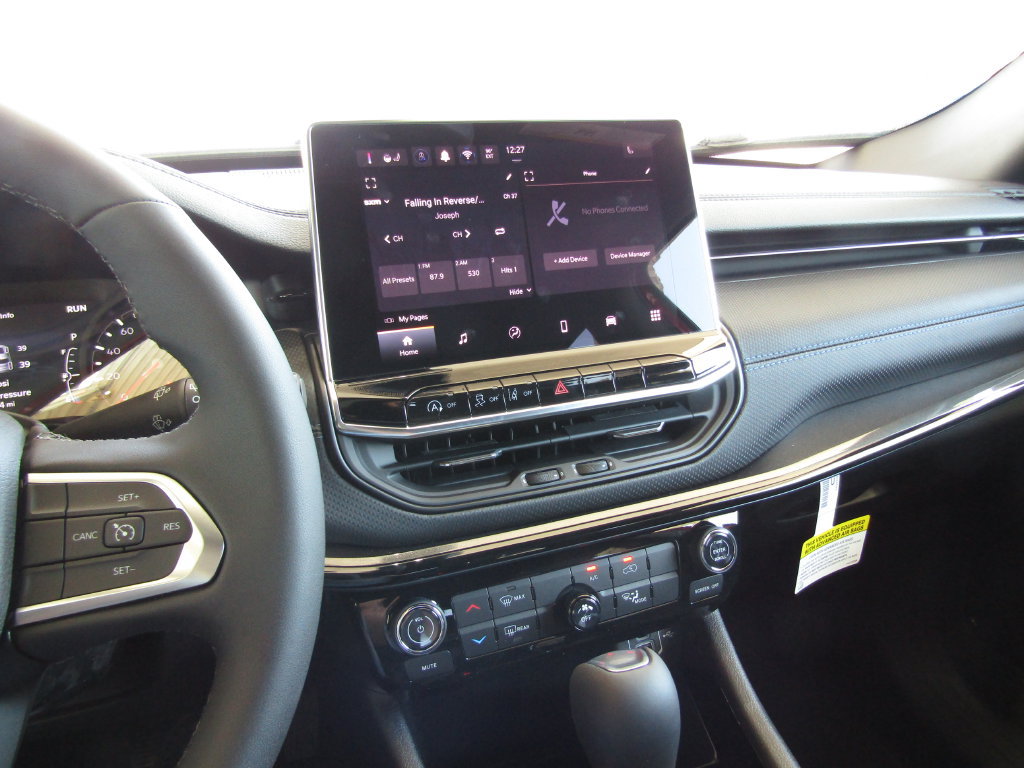New 2026 Jeep Compass Latitude AWD/4WD image 25