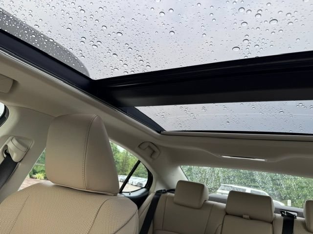 Used 2021 Lexus ES 350 w/ Premium Package FWD image 8