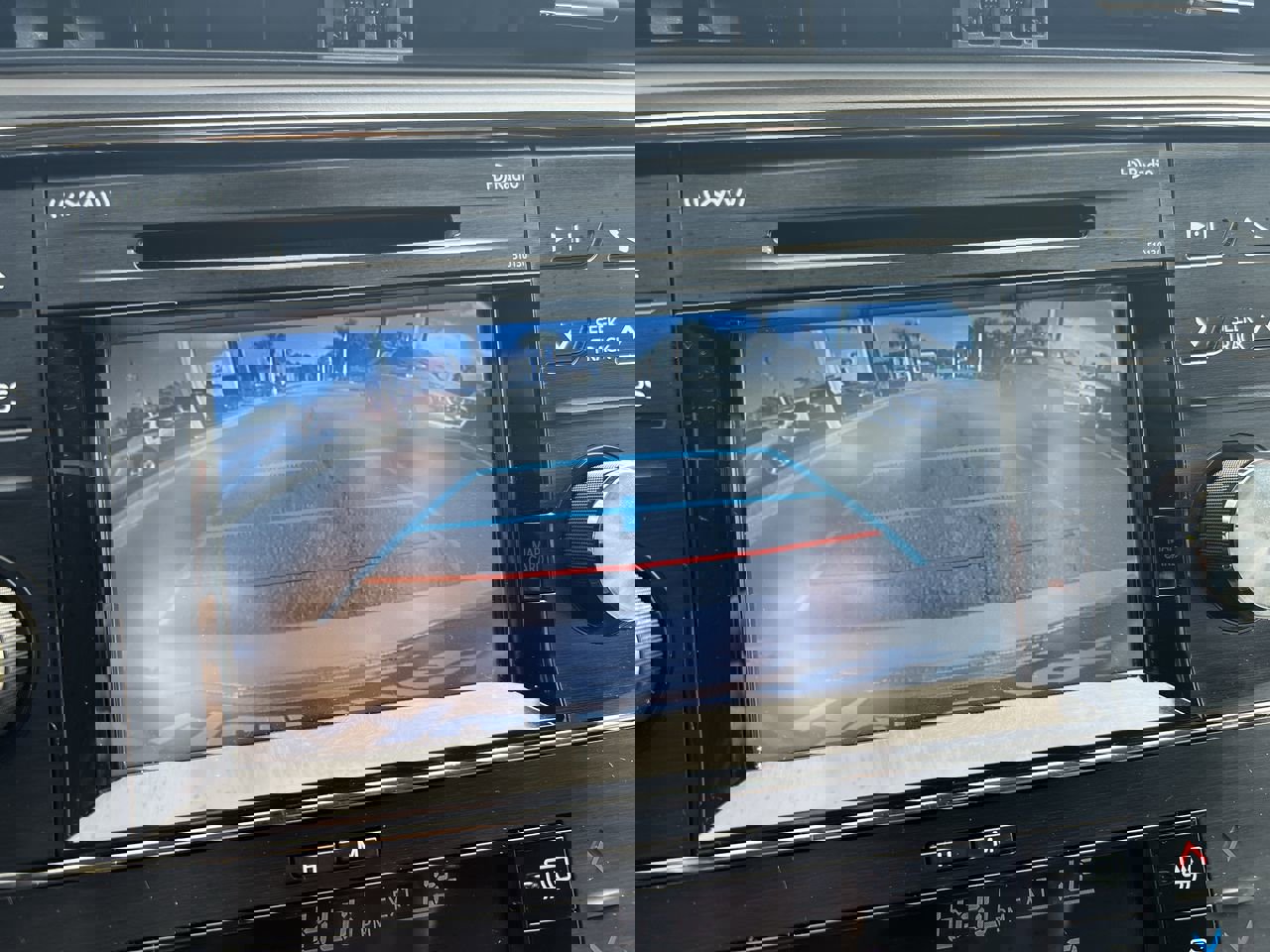 Used 2017 Toyota Avalon XLE Premium w/ Protection Package image 25