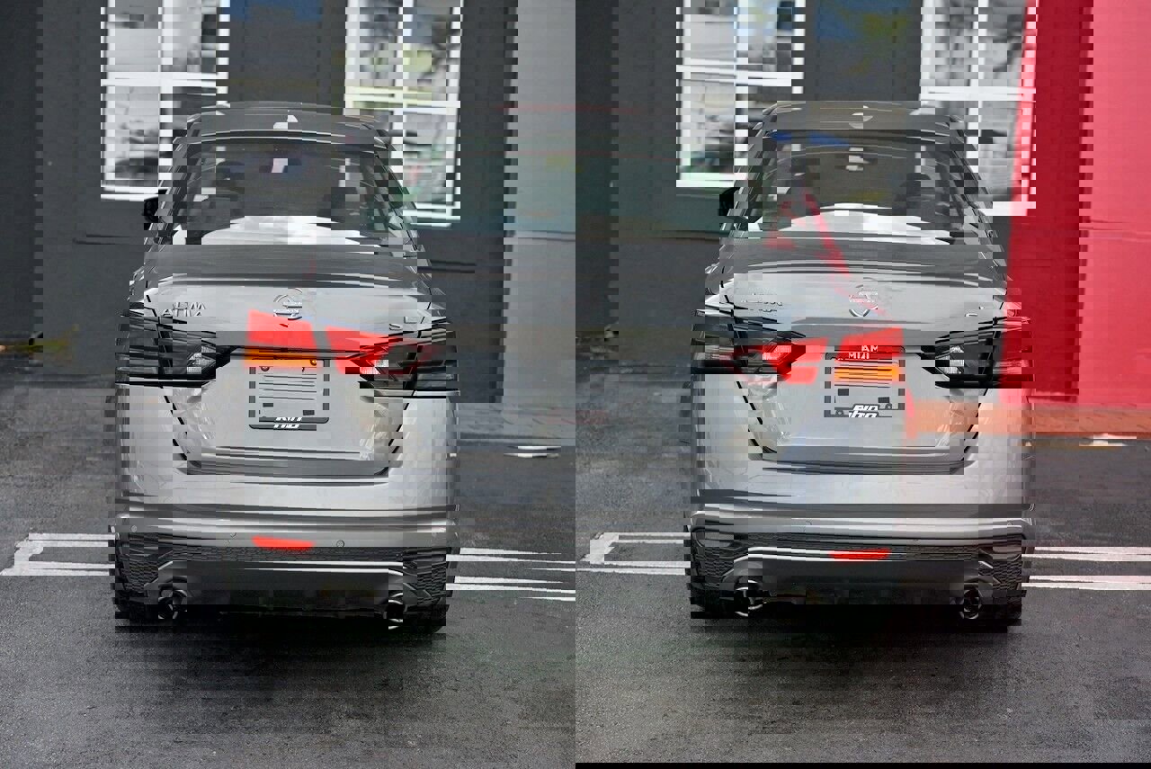 Used 2023 Nissan Altima 2.5 SL image 5