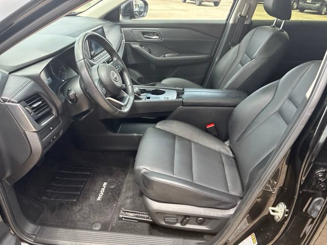 Used 2024 Nissan Rogue SV w/ SV Premium Package FWD image 17