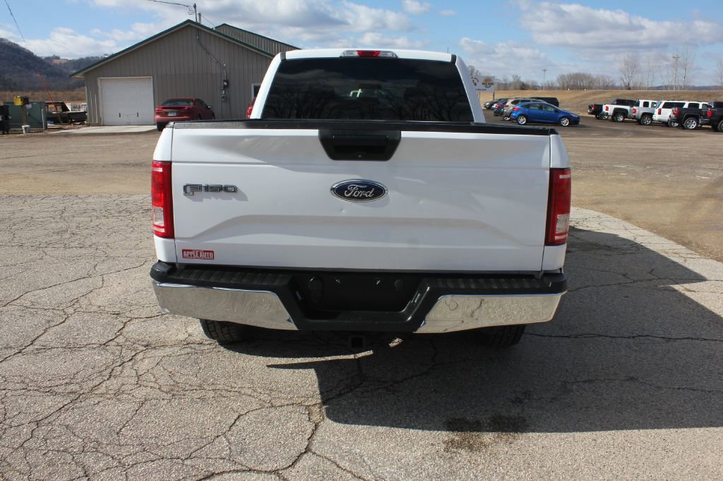 Used 2017 Ford F150 XLT w/ Trailer Tow Package image 7