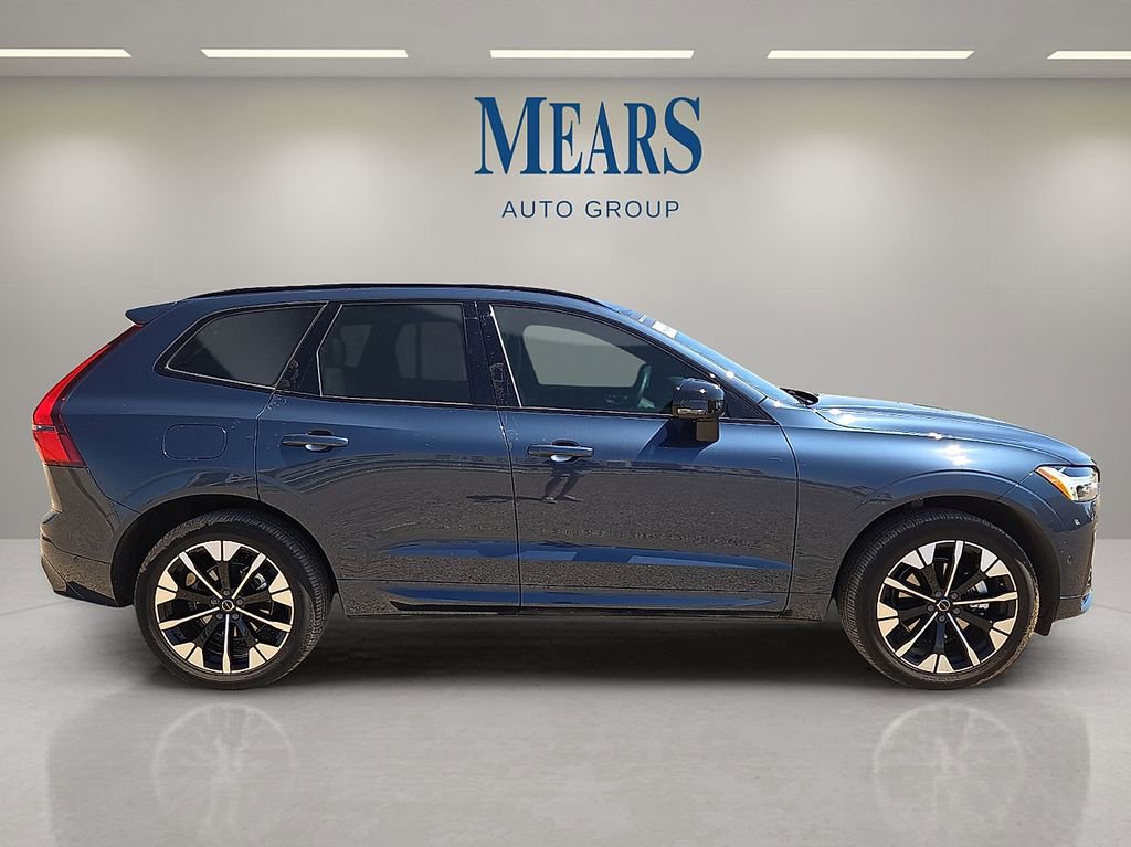 New 2026 Volvo XC60 B5 Plus w/ Protection Package Premier AWD/4WD image 6