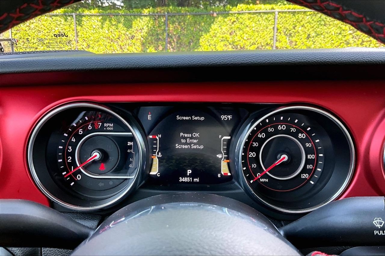 Used 2021 Jeep Gladiator Rubicon AWD/4WD image 10