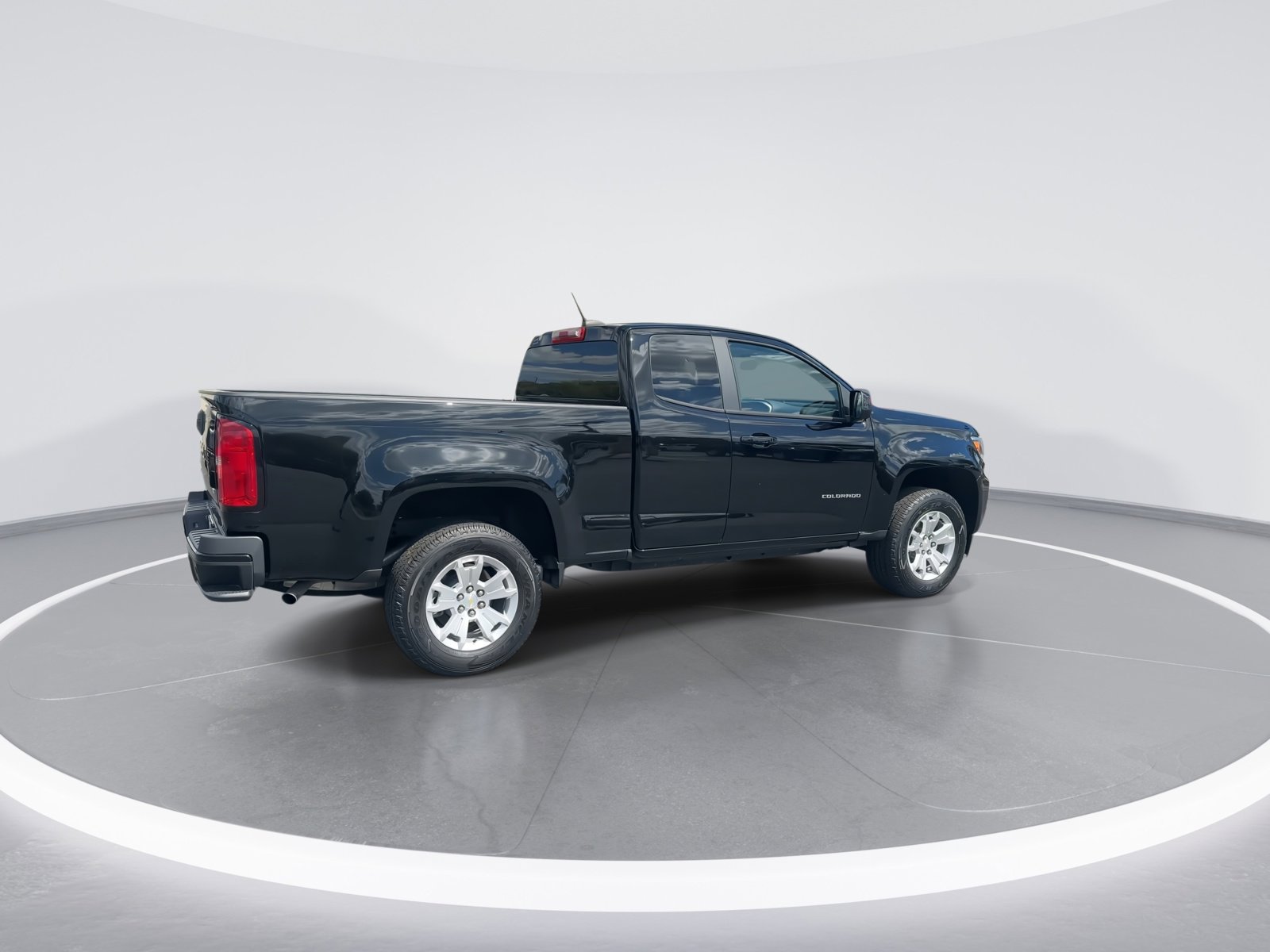 Certified 2022 Chevrolet Colorado LT w/ Fleet Safety Package image 9