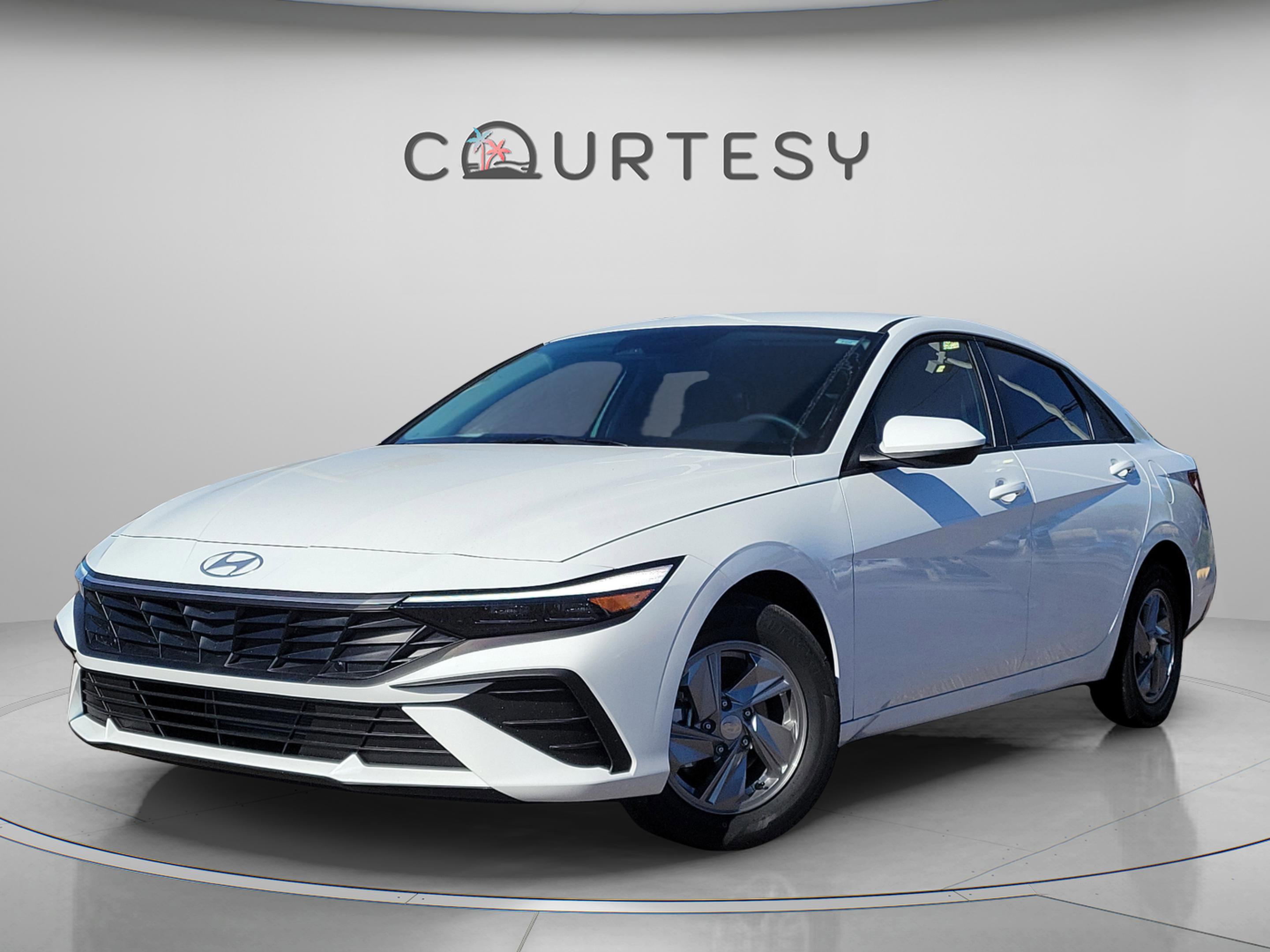 New 2026 Hyundai Elantra SE