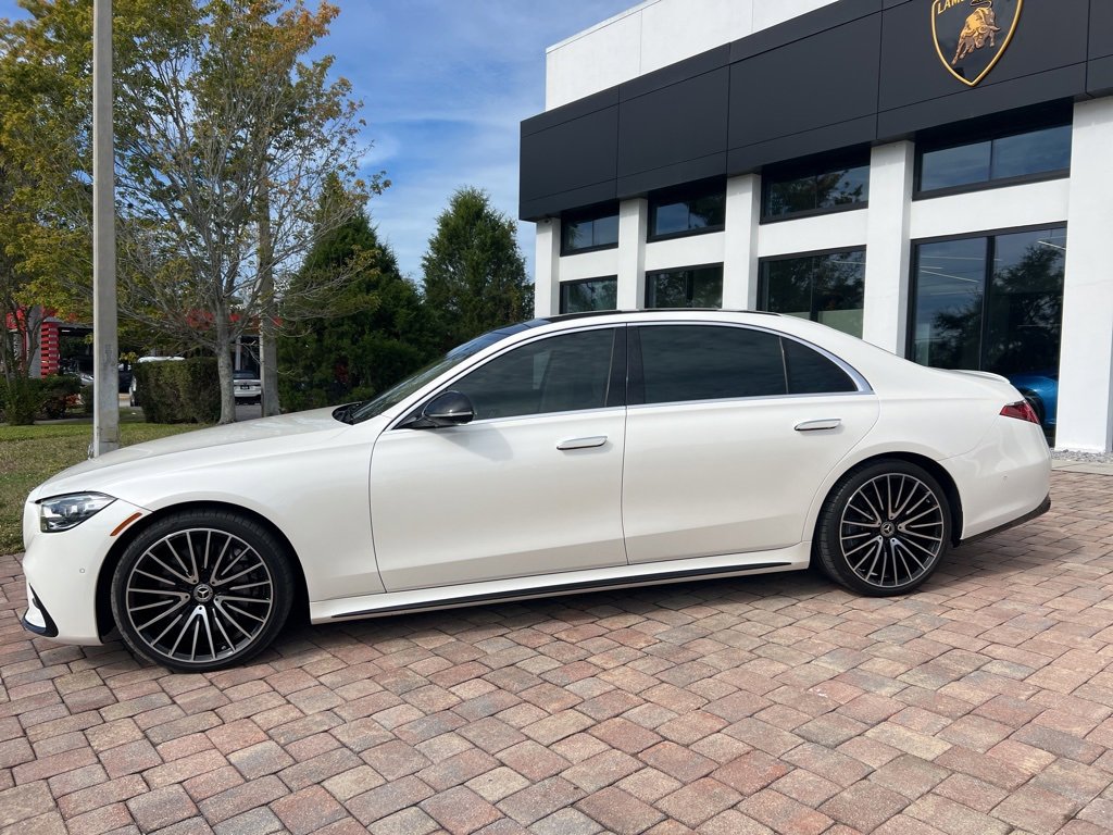 Used 2022 Mercedes-Benz S 500 4MATIC image 3