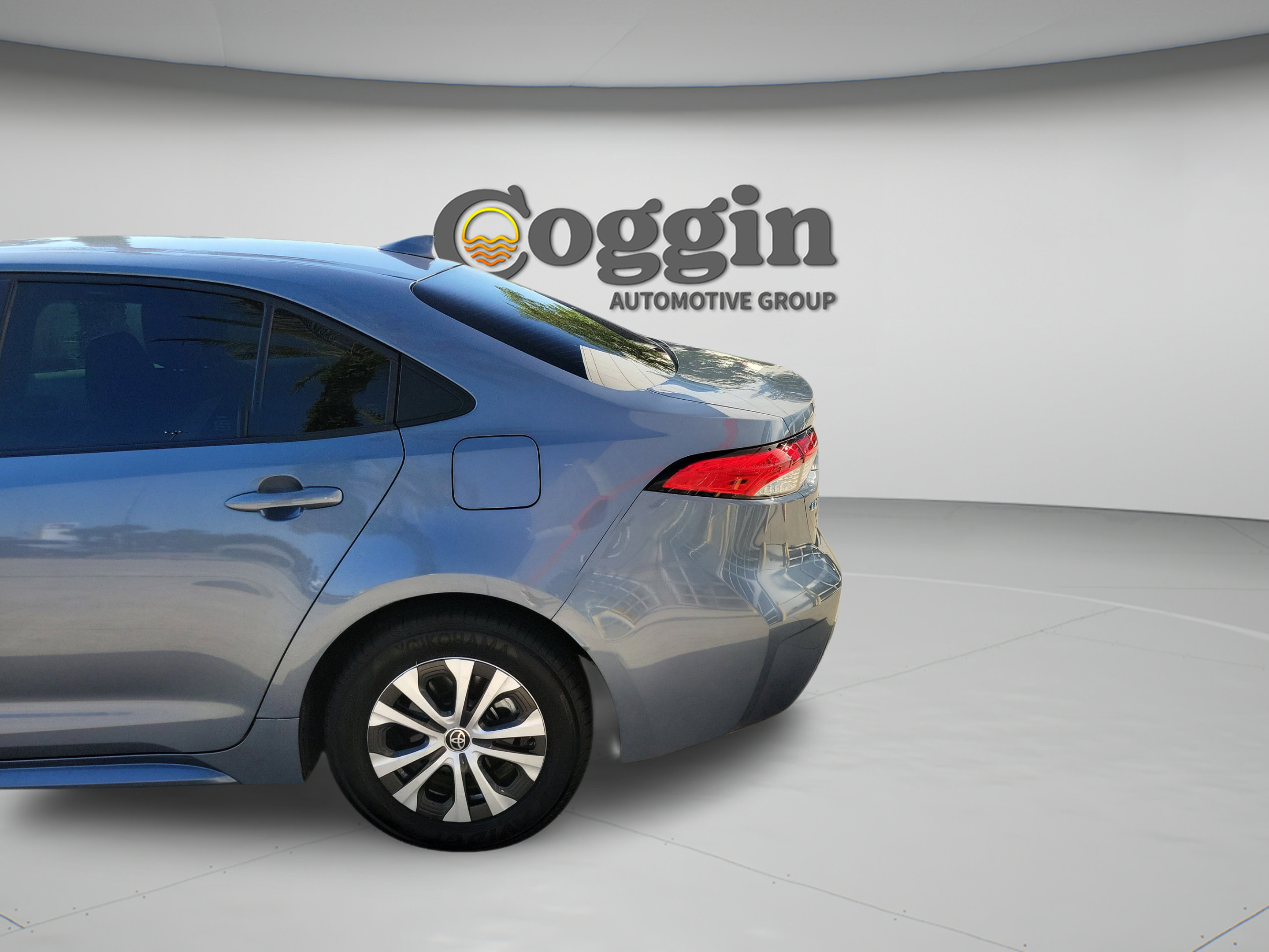 Certified 2022 Toyota Corolla LE FWD image 32