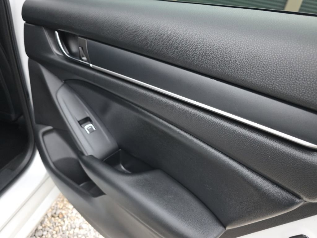 Used 2022 Honda Accord Sport image 16