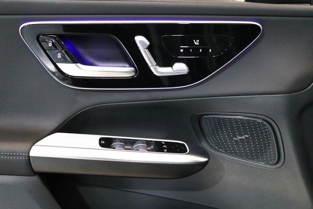 Used 2025 Mercedes-Benz GLC 350e 4MATIC w/ AMG Line image 3