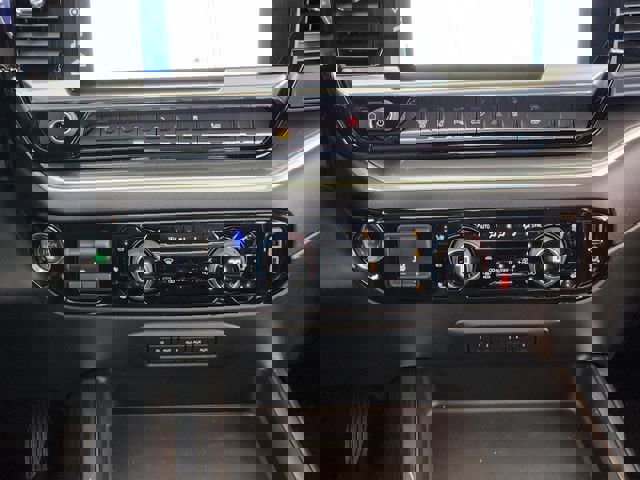 New 2026 Chevrolet Silverado 3500 High Country w/ High Country Premium Package image 17