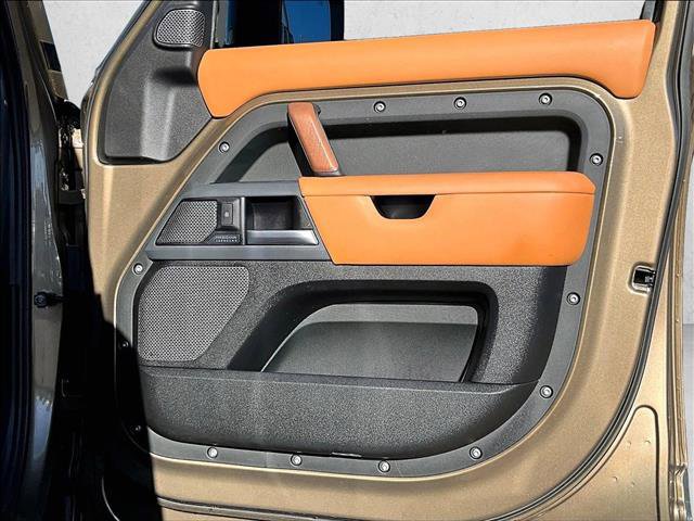 Used 2020 Land Rover Defender 110 X image 19