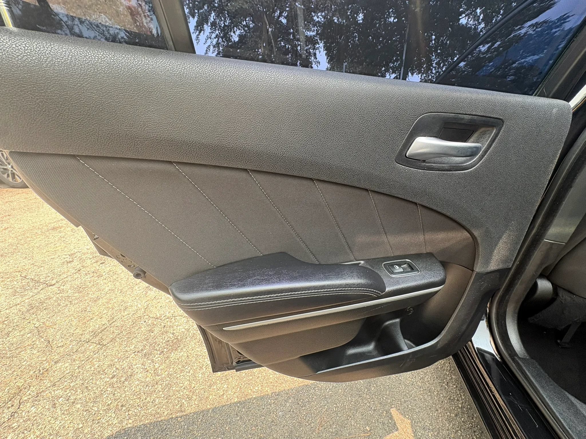 Used 2022 Dodge Charger SXT RWD image 22