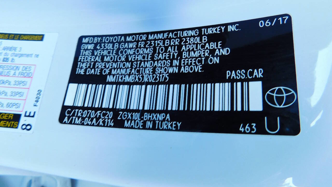 Used 2018 Toyota C-HR XLE image 21