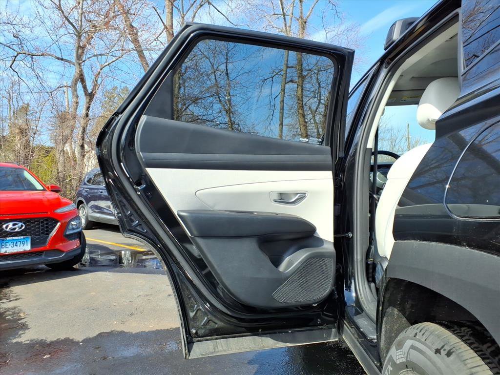 Certified 2025 Hyundai Tucson SEL AWD/4WD image 14