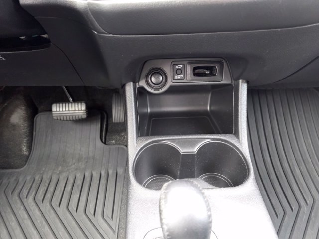 Used 2016 Mitsubishi Outlander GT AWD/4WD image 32