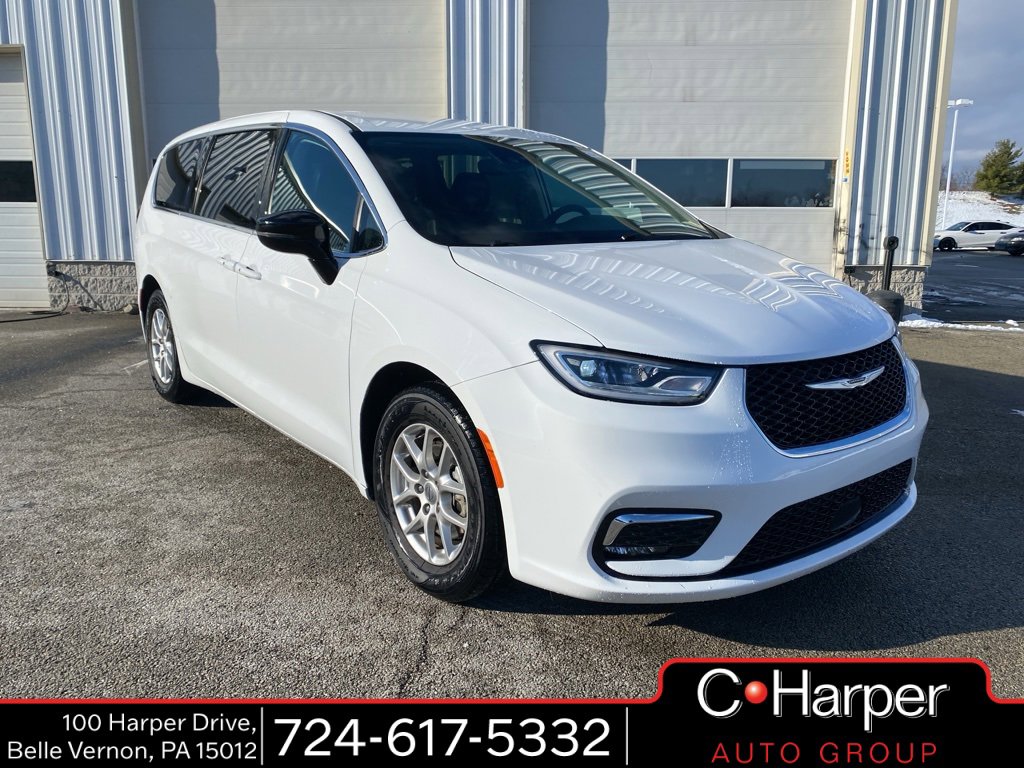 Used 2024 Chrysler Pacifica Touring-L