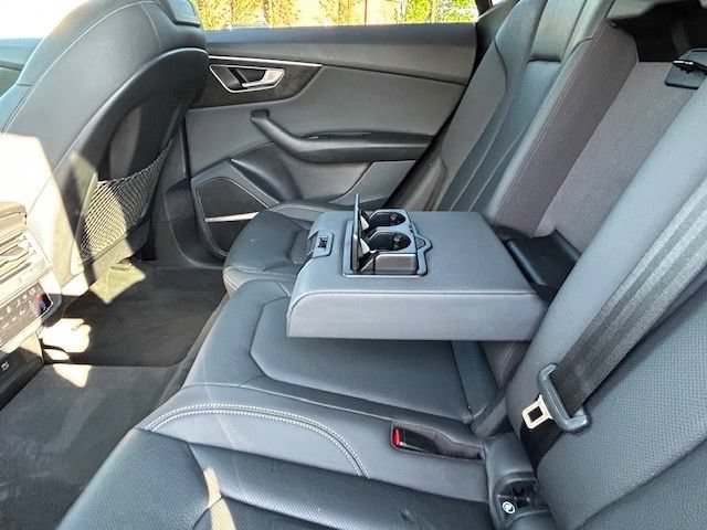 Used 2021 Audi Q8 Premium Plus AWD/4WD image 17