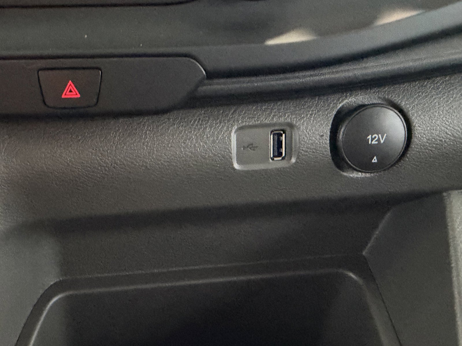 Used 2025 Ford Transit 150 Low Roof AWD image 15